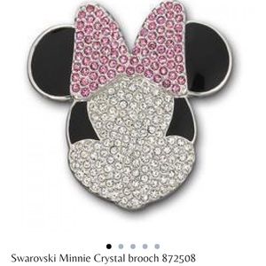 Swarvoski Minnie Mouse rhinestone pin
